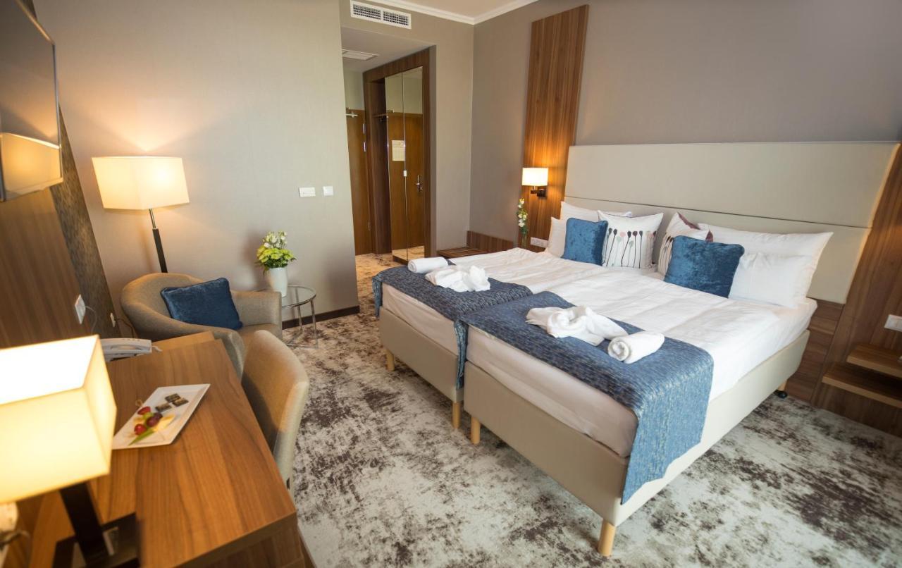 Outlet Hotel Polgar Экстерьер фото