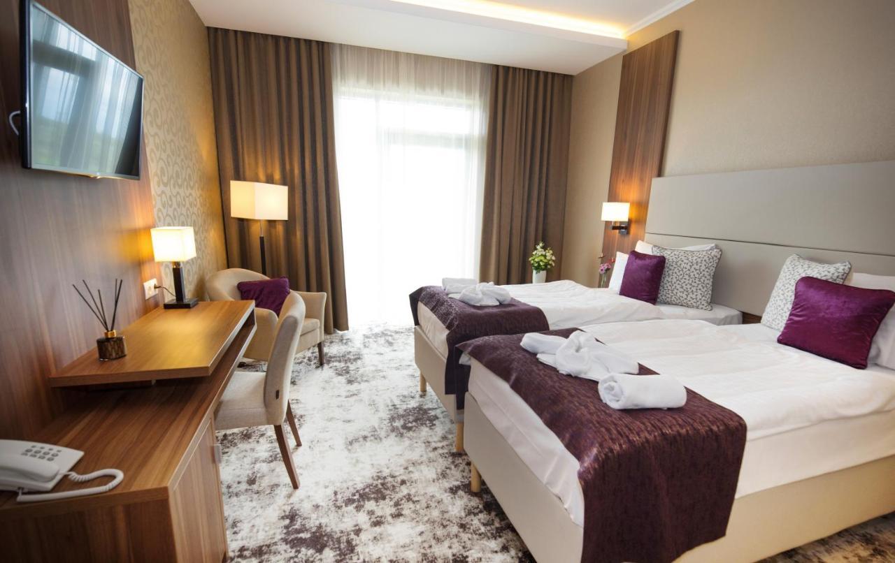 Outlet Hotel Polgar Экстерьер фото